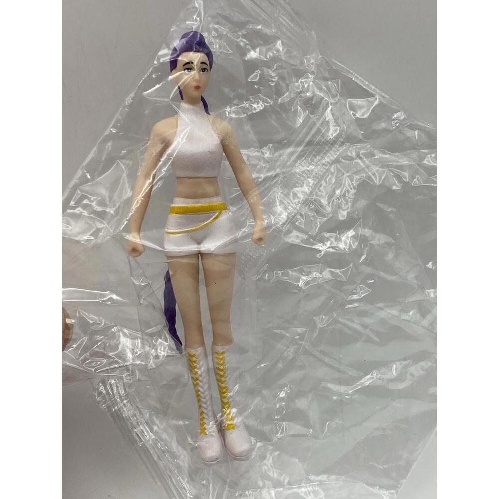 KPOP DEMON HUNTERS  4" Toy Figures, NEW, Sealed in Pkg.,